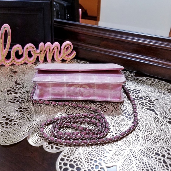 💗SOLD💗Auth Chanel Travel Line Chain Wallet - Picture 5 of 8